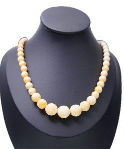 Antikes Elfenbein Collier aus Elfenbeinkugeln